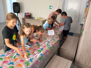 12 июля в сельском клубе х.  Новопеховский Первый для детей прошло мероприятие "Спортивная головоломка: «Спорт – это здорово»