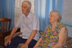 В Тбилисском районе семья Бурцевых отмечает благодатную свадьбу