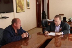 Прием граждан провел глава района