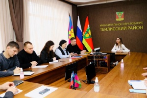 Традиционно начинаем рабочую неделю с планерного совещания с коллегами