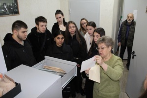 Муниципальный архив посетили студенты Тбилисского филиала Северо-Кавказского техникума «Знание»