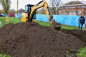 В станице Нововладимировской меняют 800 м водопровода