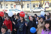 12 декабря 2017 года в День Конституции Российской Федерации более 300 жителей Тбилисского района приняли участие в торжественном шествии с флагом. 