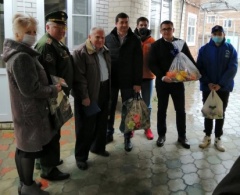  Поздравили ветеранов с Днем защитника Отечества 