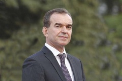 На «Прямую линию» Вениамина Кондратьева поступило более 15 тысяч сообщений