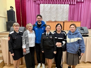 Состоялась встреча представителей общественности с экспертом Лиги безопасности интернета Львом Крутовым