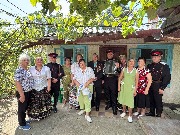 Труженика тыла торжественно поздравили с Днем рождения