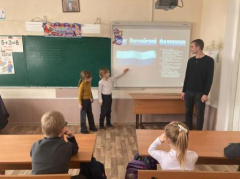 25 декабря - День принятия Федеральных конституционных законов о Государственных символах Российской Федерации