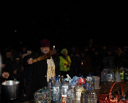 В ночь с 18 на 19 января 2017 года жители и гости Тбилисского района собрались на берегу карьера Ванновского сельского поселения, чтобы принять участие в таинстве водоосвящения. 