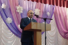 Женщин Тбилисского района поздравили концертом и цветами