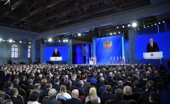 Путин: обеспечить всех учеников начальных классов бесплатным горячим питанием