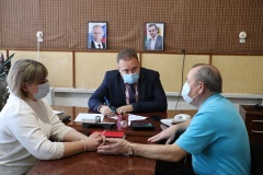 Глава района проводит выездные приемы граждан