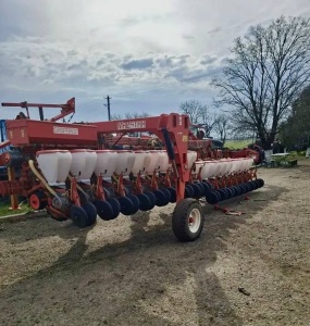 В Тбилисском районе завершается подготовка техники к весенне-полевым работам