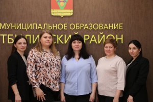 Сегодня свой профессиональный праздник отмечают работники органов опеки и попечительства в отношении несовершеннолетних