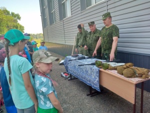 В казачьей школе №4 состоялись военно-полевые сборы для учеников 1-4 классов