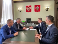 Сергей Густов встретился со спикером Законодательного собрания региона Юрием Бурлачко