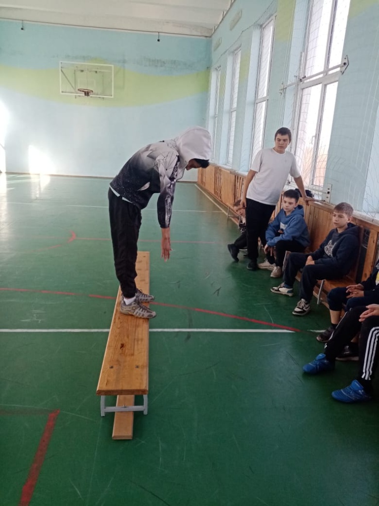 Учащиеся 5-6 классов выполнили нормативы ГТО Учащиеся 5-6 классов выполнили нормативы ГТО