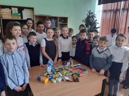 В шестой школе стартовала акция «Посылка солдату»