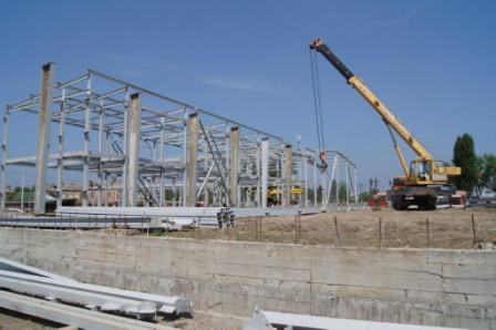 строительство спорткомплекса