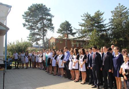 В первой школе открыли мемориальную доску Михаилу Сергеевичу Шкабардне