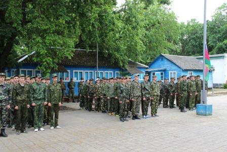 Тбилисские школьники постигают азы военной науки