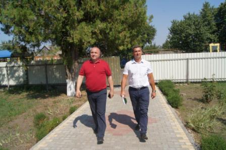 Виктор Красноруцкий проверил санитарное состояние района