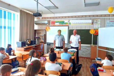 В классах казачьей направленности прошли тематические классные часы В классах казачьей направленности прошли тематические классные часы