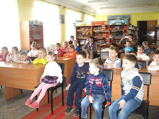 Тбилисские дошколята отправились в космический круиз