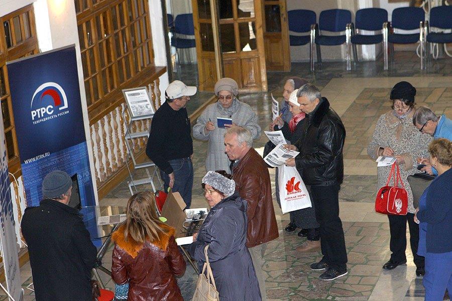 Процесс консультации и раздачи буклетов Процесс консультации и раздачи буклетов
