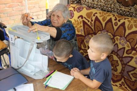 В Тбилисском районе проходит единый День голосования