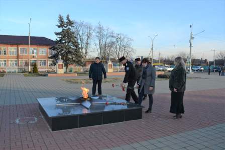 В Тбилисском районе отмечают День Неизвестного Солдата
