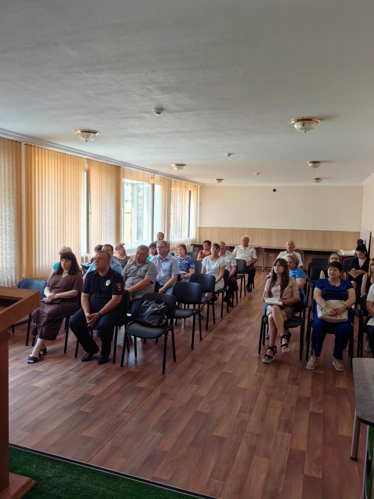 В Тбилисском районе обсудили вопросы профилактики безнадзорности и правонарушений несовершеннолетних