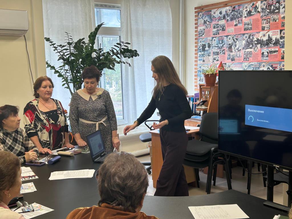 Занятия проводятся в рамках гранта Губернатора Краснодарского края «Смартфон для всех»