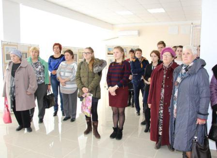 В Тбилисском районе открылась передвижная фотовыставка «Земля и люди»