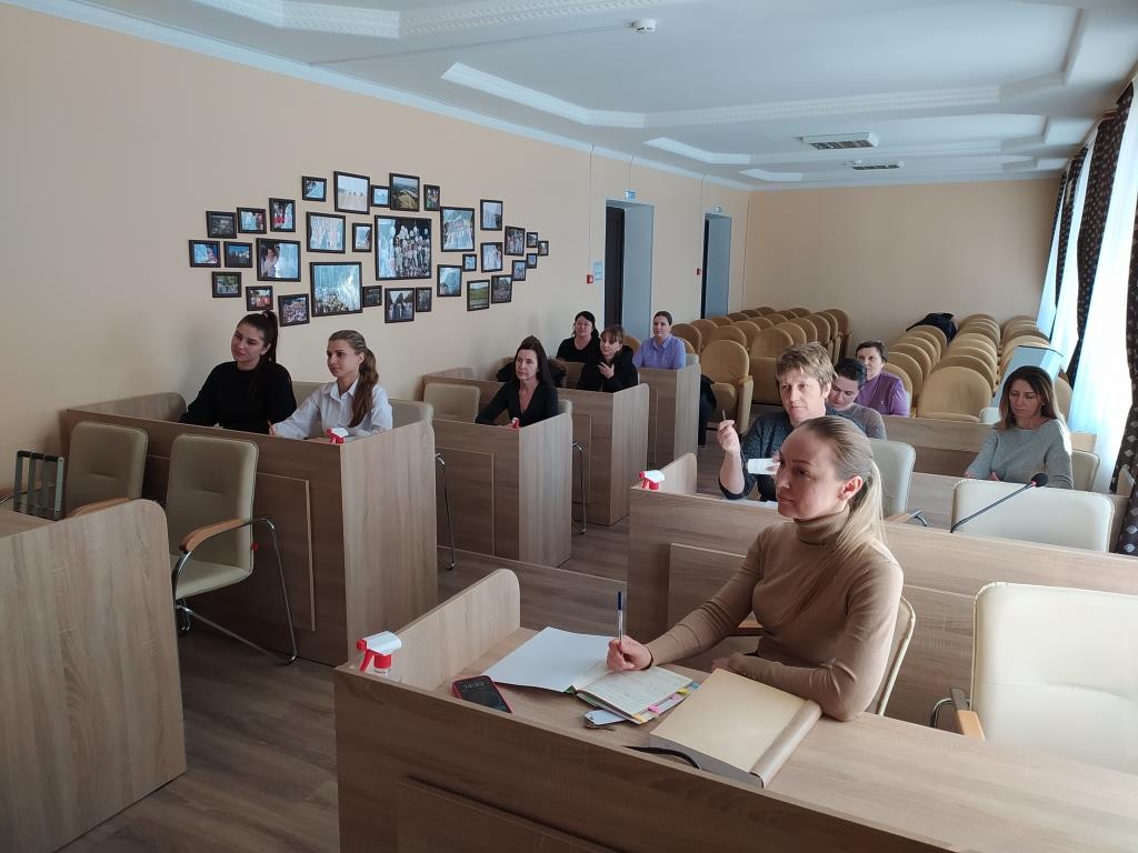 Состоялся семинар по работе с архивными документами Состоялся семинар по работе с архивными документами