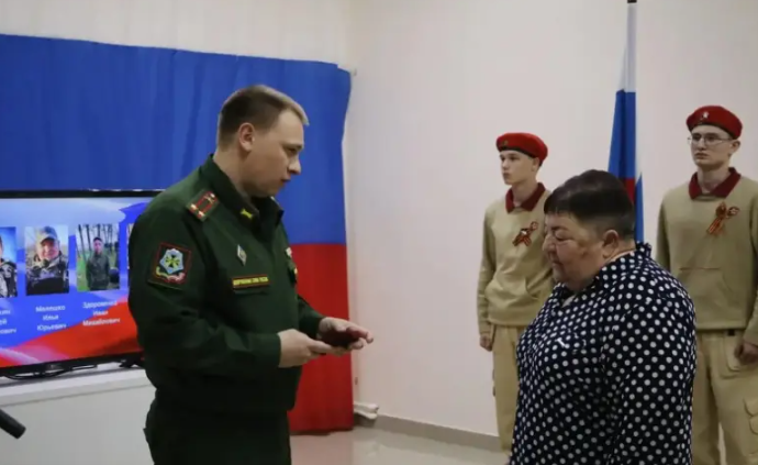 Боевые награды родственникам погибших