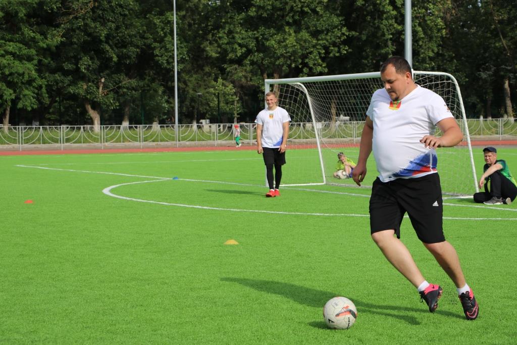 Футбол - это отличный вид спорта Футбол - это отличный вид спорта