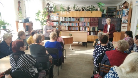 В Тбилисской прошла встреча читателей, посвященная творчеству поэта-фронтовика К.Я. Ваншенкину