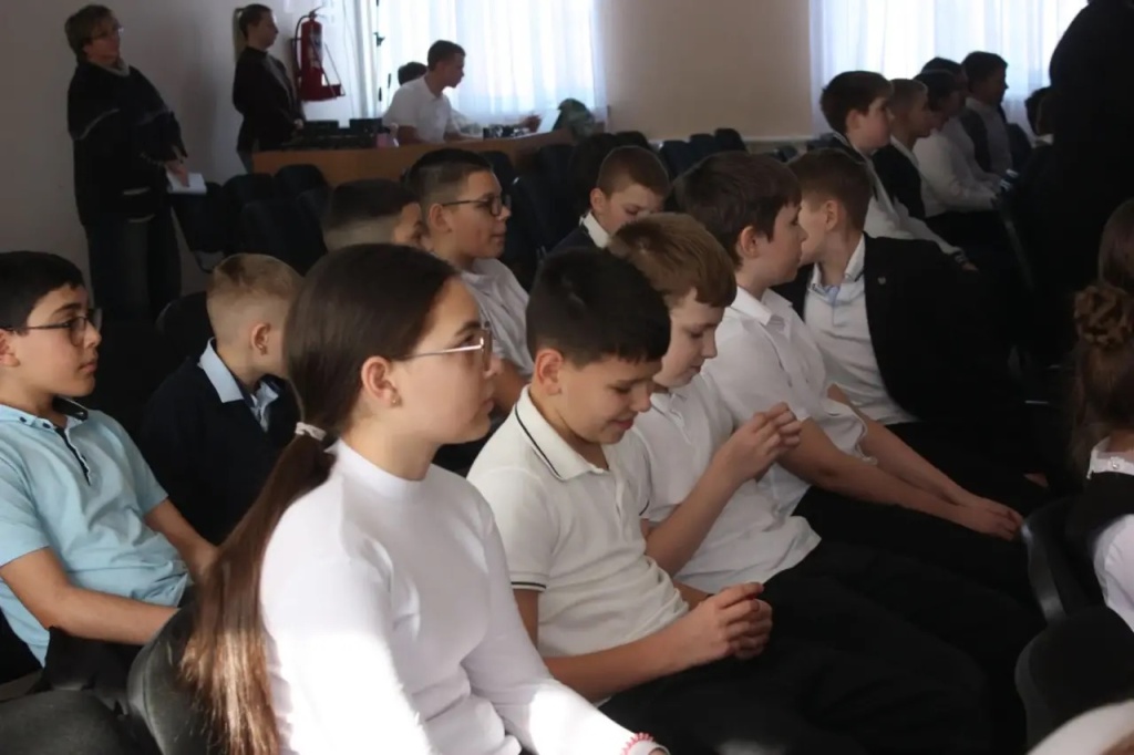 В школе станицы Тбилисской состоялся исторический квест «Дороги Героев»