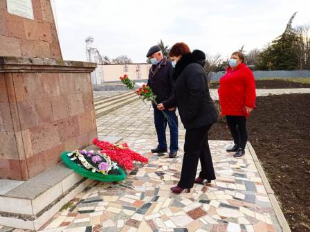 Память Неизвестных солдат чтят в Тбилисском районе