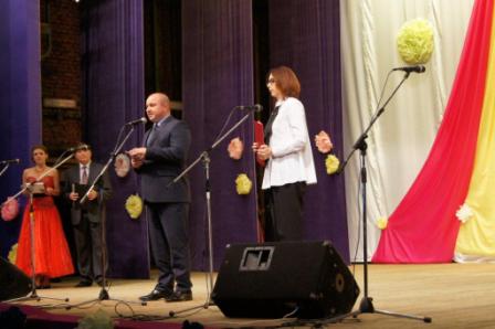 Для мам в Тбилисском районе подготовили большой концерт