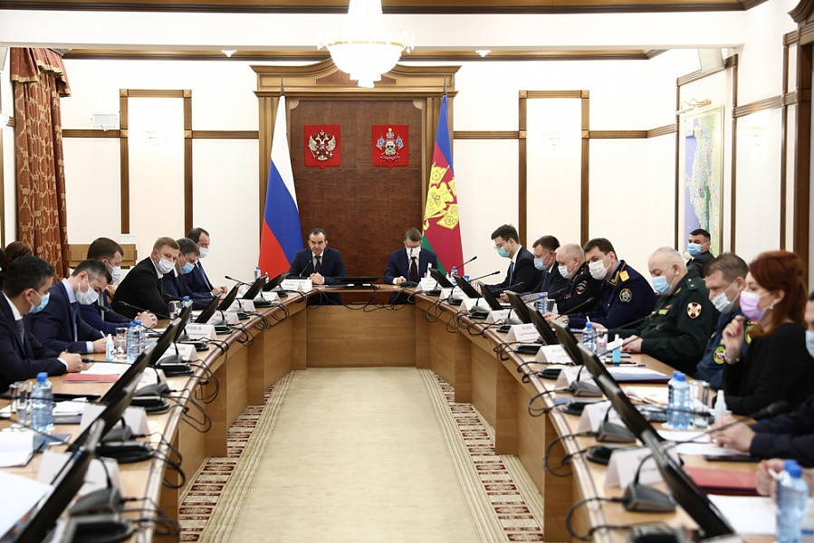 В Краснодарском крае обсудили безопасность в новогодние праздники В Краснодарском крае обсудили безопасность в новогодние праздники
