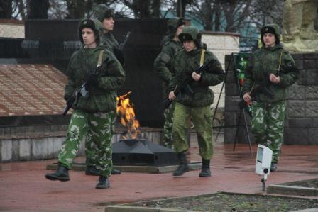 Митинг, посвященный дню памяти погибших в вооруженных конфликтах в Чеченской республике
