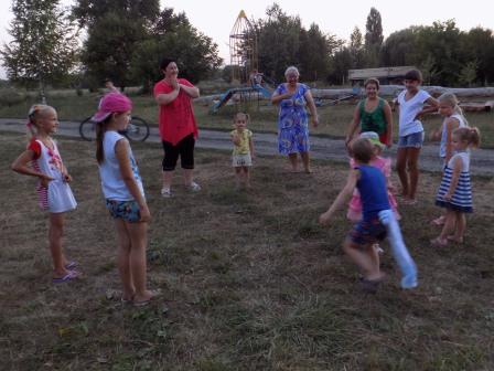 В Ловлинской жители отметили день улицы Мира