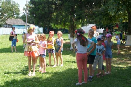 Конкурсно–развлекательная программа «В стране детства» порадовала маленьких тбилисцев