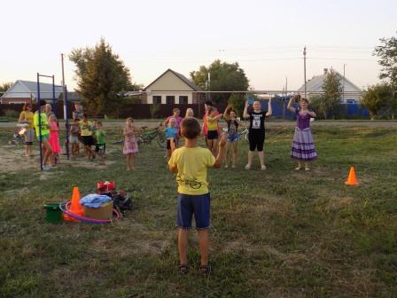 В Ловлинской жители улицы Горького отметили свой праздник