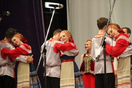 В Тбилисской выступили ансамбли из Краснодара и Владимира