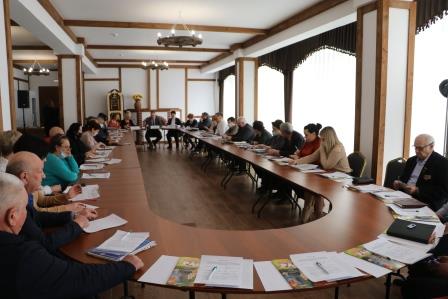 Глава района встретился с общественниками