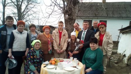 Поздравление старейших жителей поселения 