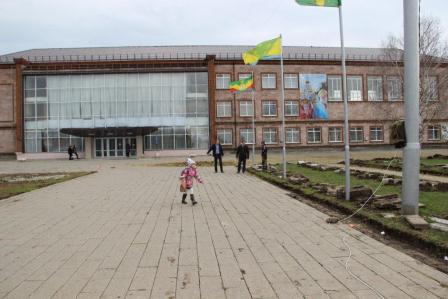 В Тбилисском районе реконструируют главную площадь